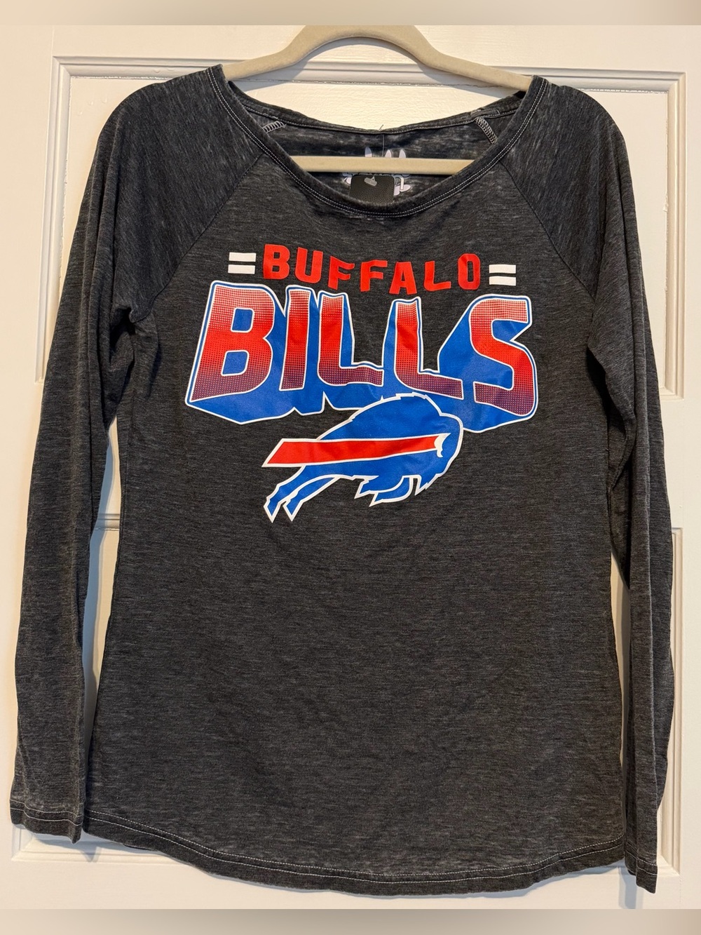 NWT Touch by Alyssa Milano Buffalo Bills Long Sleeve Shirt Women’s Medium NFL